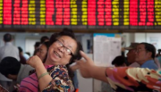 “胡月晓：卢布危机 对中国的三大启示”